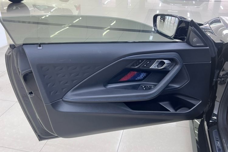 Used BMW M2 2023 M2 Interior 9