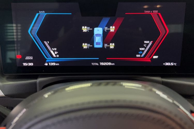 Used BMW M2 2023 M2 Odometer Close Up