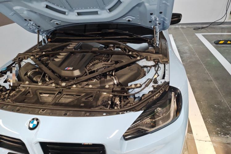 Used BMW M2 2023 M2 Engine Bay Left