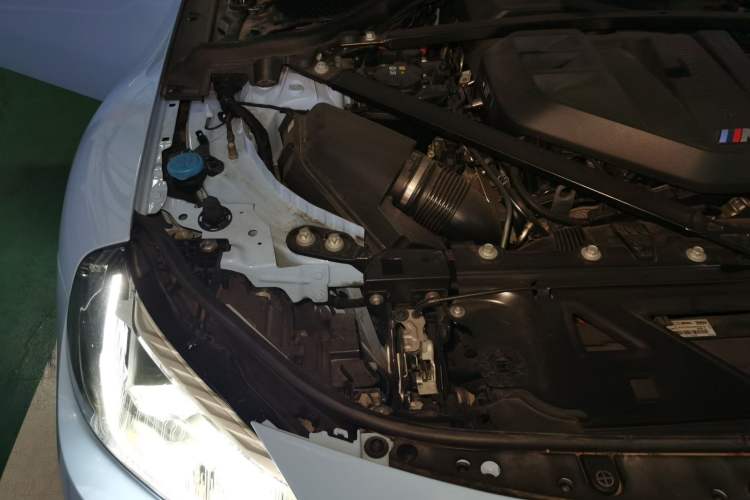 Used BMW M2 2023 M2 Engine Bay Right