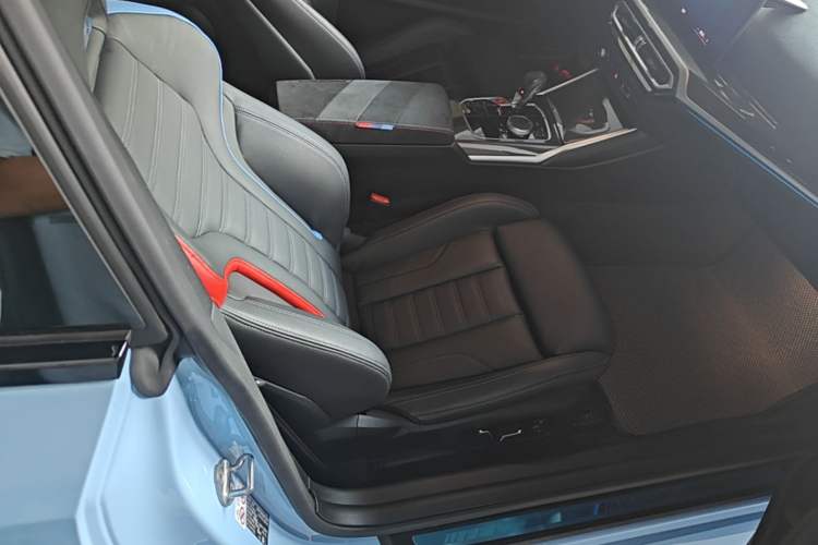 Used BMW M2 2023 M2 Right Front Seat