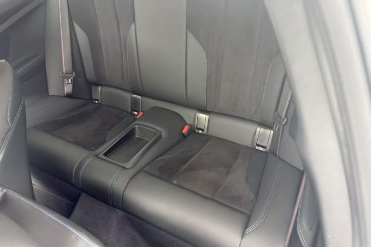 Used BMW M2 2023 M2 Interior 3