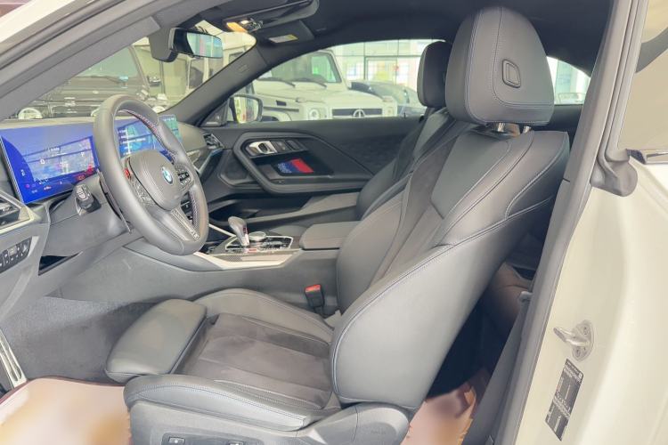 Used BMW M2 2023 M2 Interior 4