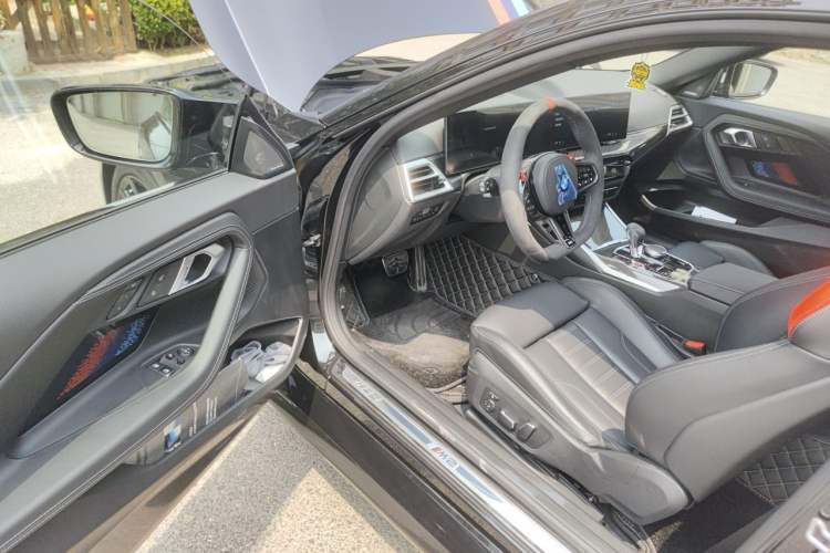 Used BMW M2 2024 M2 Driver Seat