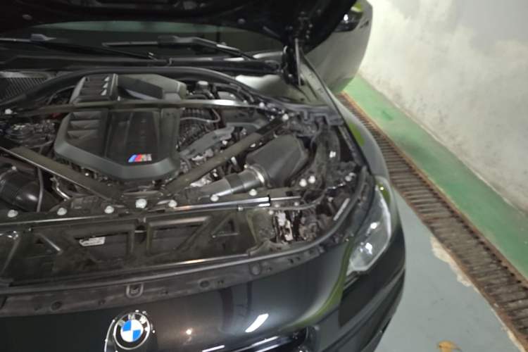 Used BMW M2 2024 M2 Engine Bay Left
