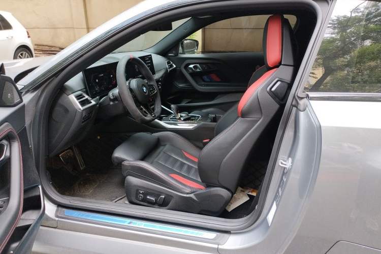 Used BMW M2 2024 M2 Interior 3