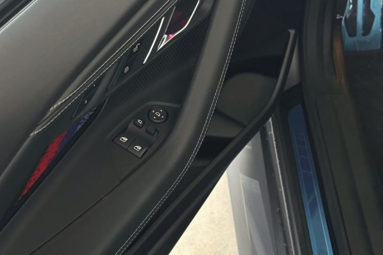 Used BMW M2 2024 M2 Interior 5
