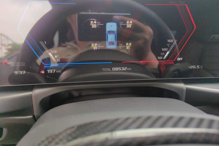 Used BMW M2 2024 M2 Odometer Close Up