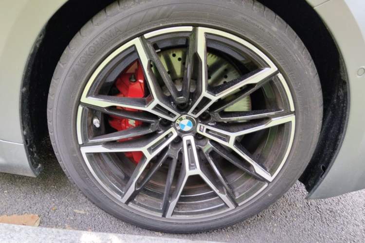 Used BMW M2 2024 M2 Right Front Wheel Hub