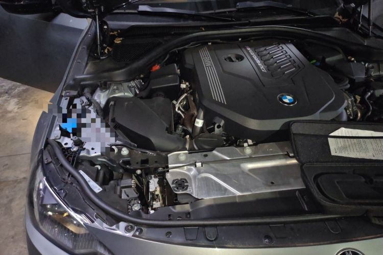 Used BMW M240i 2025 M240i xDrive Engine Bay Right