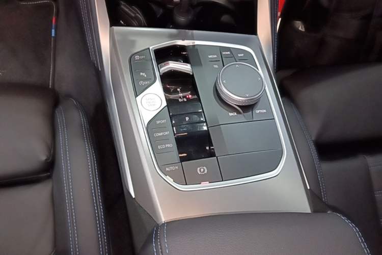 Used BMW M240i 2025 M240i xDrive Gear Lever
