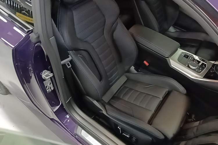 Used BMW M240i 2025 M240i xDrive Right Front Seat