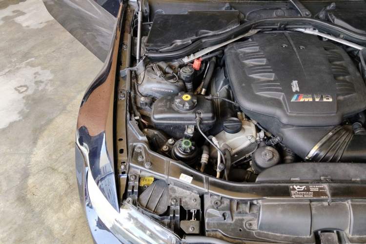 Used BMW M3 2009 M3 two-door coupe Engine Bay Right