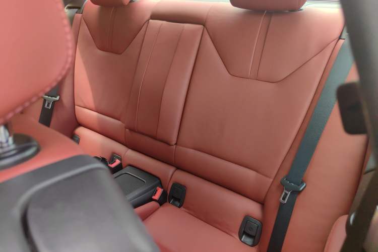 Used BMW M3 2009 M3 two-door coupe Left Rear Seat