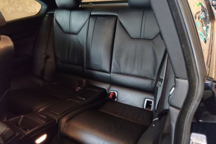 Used BMW M3 2009 M3 two-door coupe Left Rear Seat