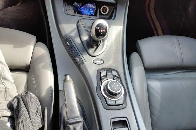 Used BMW M3 2009 M3 Convertible Coupe Gear Lever