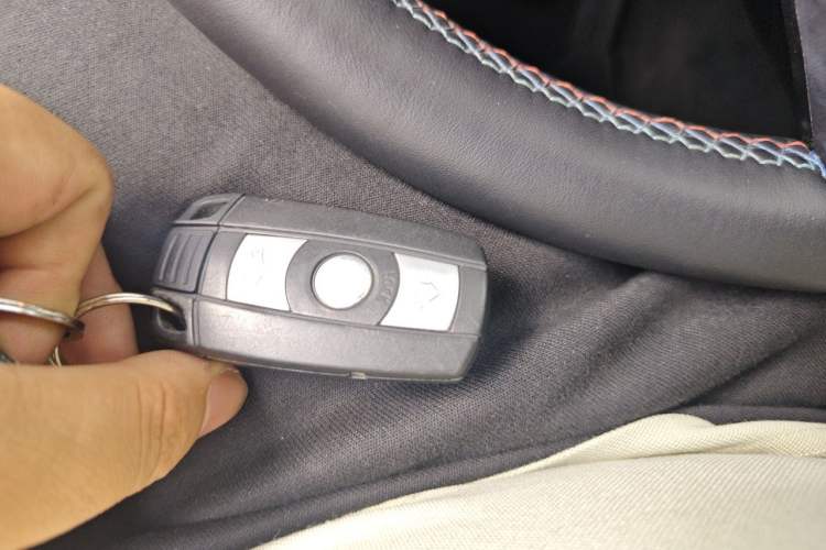 Used BMW M3 2009 M3 Convertible Coupe Vehicle Key