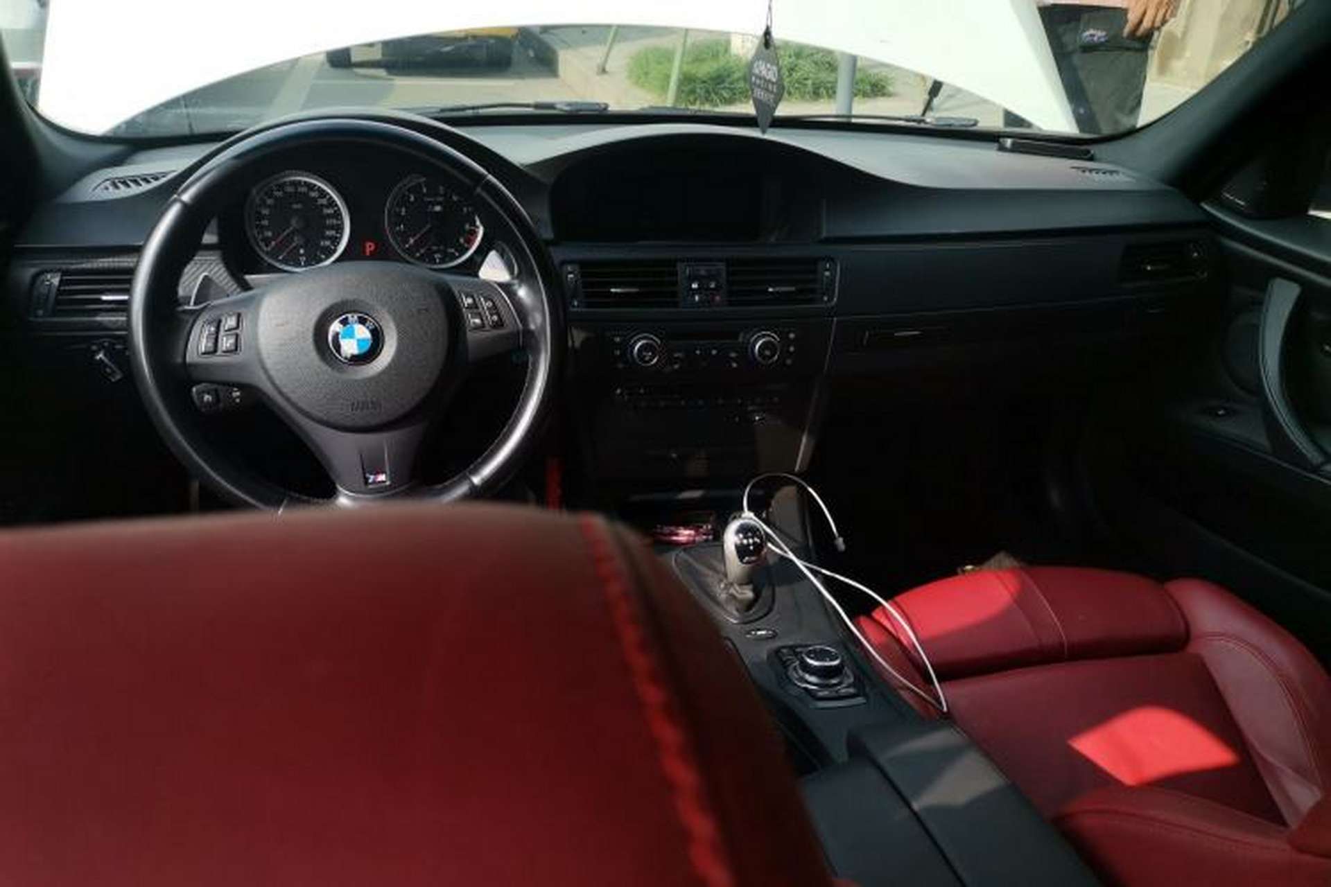 Used BMW M3 2009 M3 four-door sedan Center Console