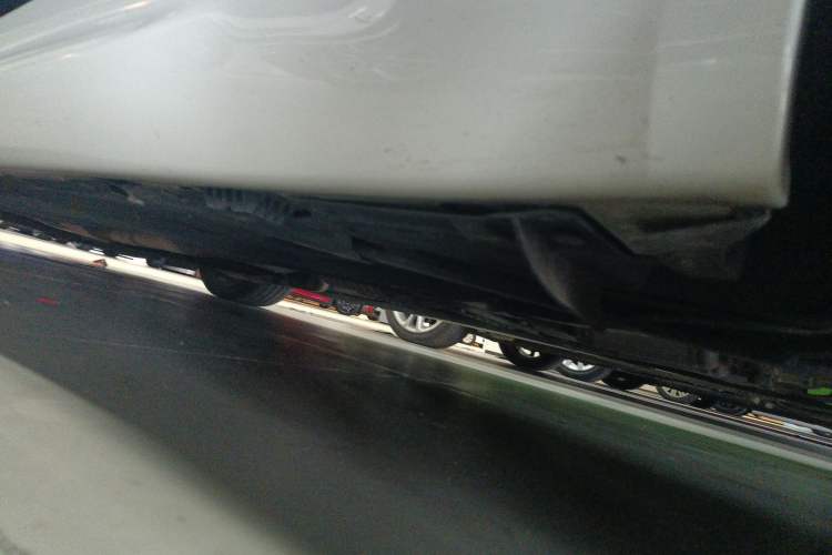 Used BMW M3 2009 M3 Convertible Coupe Left Side Sill