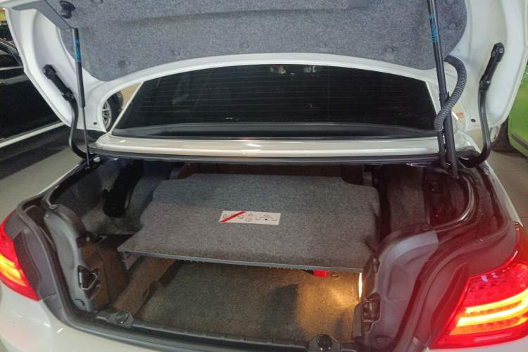Used BMW M3 2009 M3 Convertible Coupe Trunk