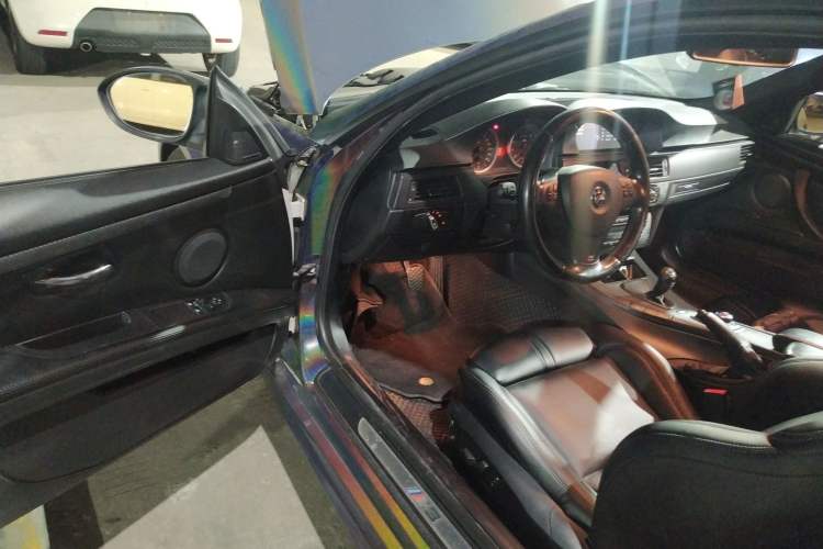 Used BMW M3 2011 M3 Coupe Carbon Fiber Roof Edition Driver Seat