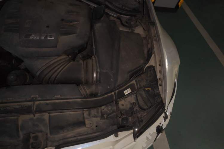 Used BMW M3 2011 M3 Coupe Carbon Fiber Roof Edition Engine Bay Left