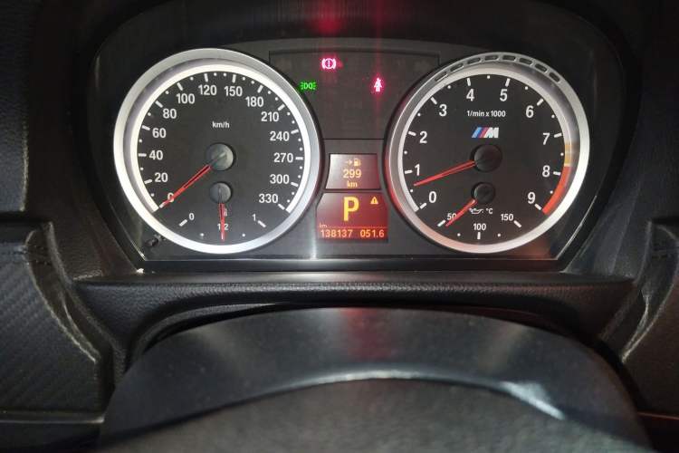 Used BMW M3 2011 M3 Coupe Carbon Fiber Roof Edition Odometer Close Up