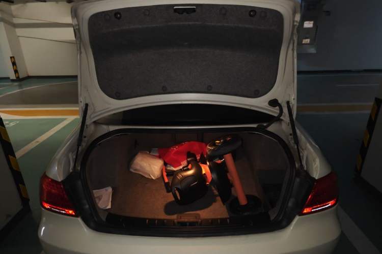 Used BMW M3 2011 M3 Coupe Carbon Fiber Roof Edition Trunk