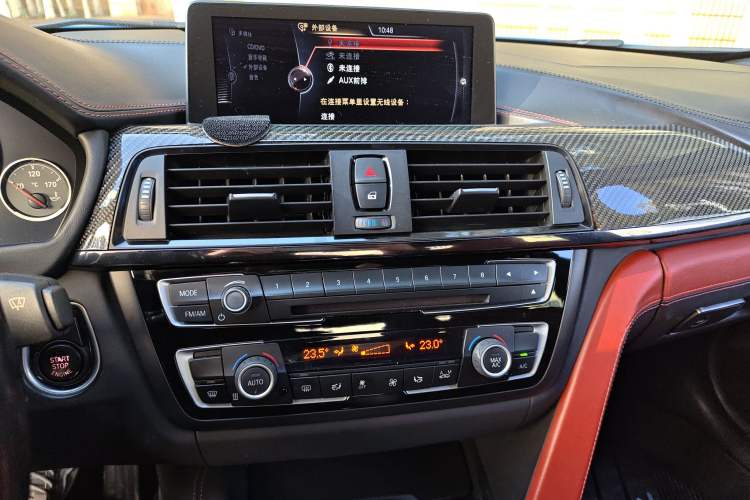 Used BMW M3 2014 M3 four-door sedan Audio And AC Panel