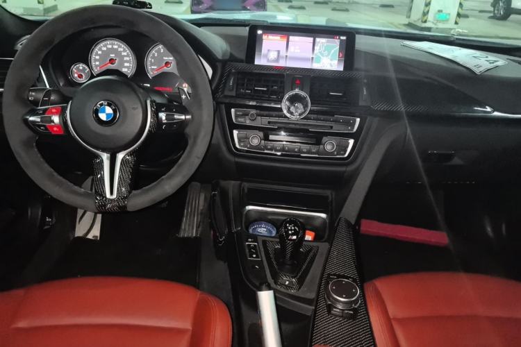 Used BMW M3 2014 M3 four-door sedan Center Console