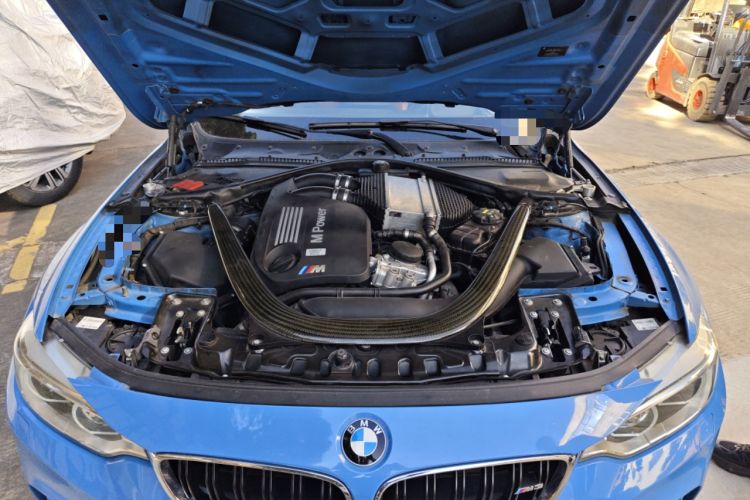 Used BMW M3 2014 M3 four-door sedan Engine Bay