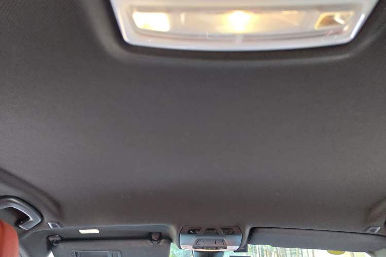 Used BMW M3 2014 M3 four-door sedan Headliner