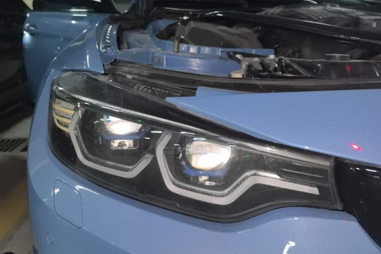 Used BMW M3 2014 M3 four-door sedan Right Front Headlight