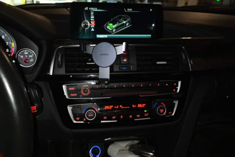 Used BMW M3 2016 M3 four-door sedan Audio And AC Panel