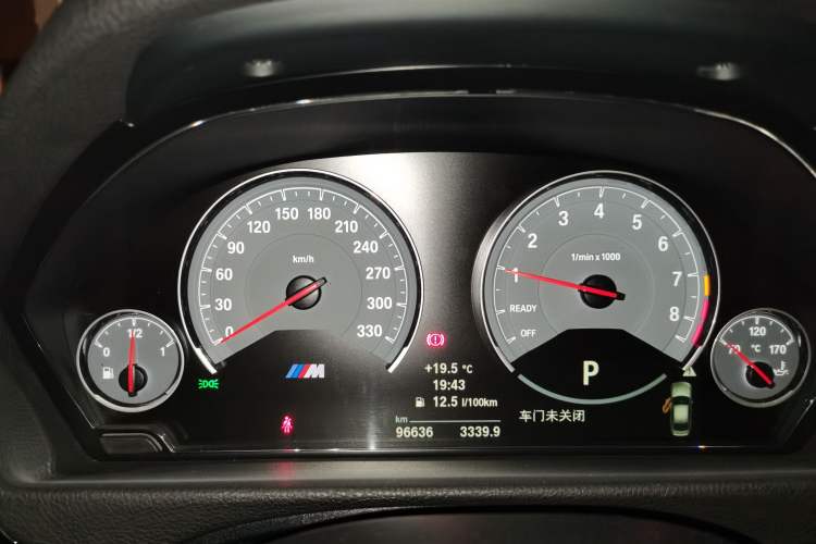 Used BMW M3 2016 M3 four-door sedan Instrument Cluster