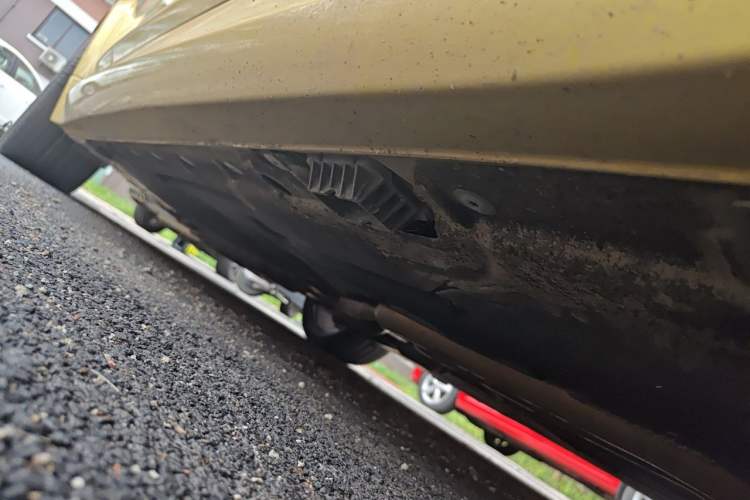 Used BMW M3 2018 M3 4-door sedan Chassis Front Left