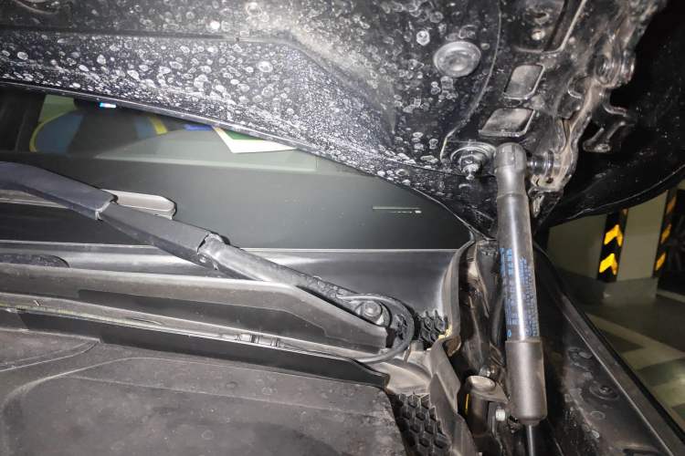Used BMW M3 2021 M3 Sedan Thunder Edition Engine Bay Left