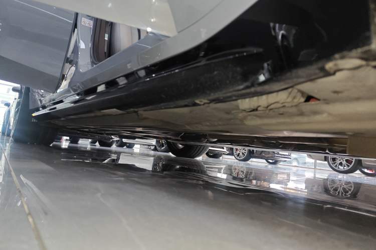 Used BMW M3 2021 M3 Sedan Thunder Edition Right Side Sill