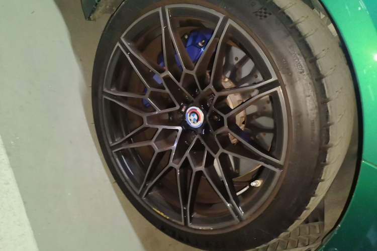 Used BMW M3 2021 M3 Sedan Thunder Edition Right Front Wheel Hub