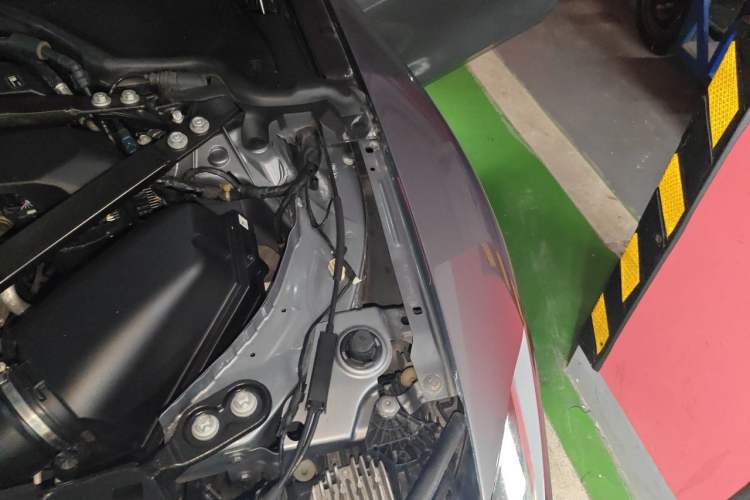 Used BMW M3 2021 M3 Sedan Thunder Edition Engine Bay Left