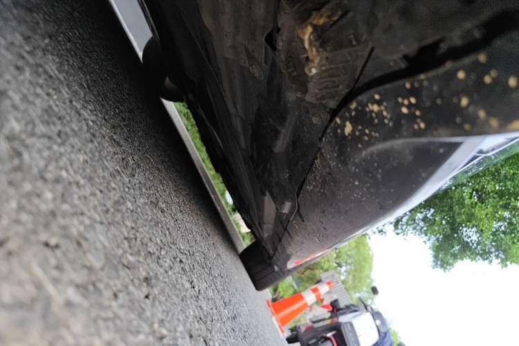Used BMW M3  Chassis Front Left