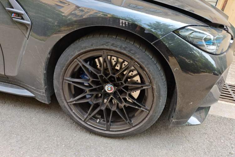 Used BMW M3 2023 M3 Sedan Thunder Edition Right Front Wheel Hub