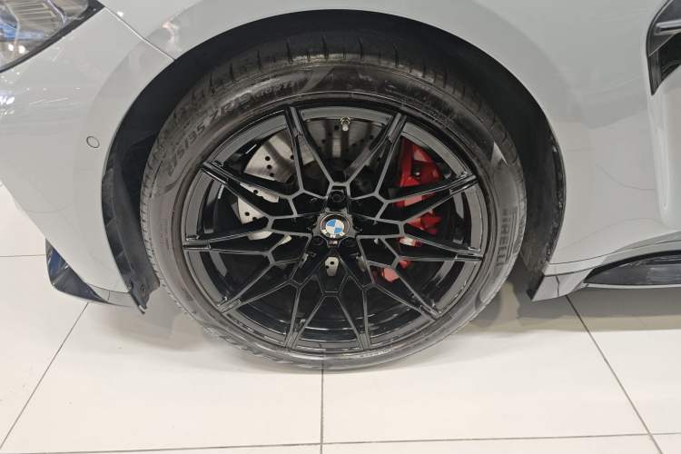 Used BMW M3 2023 M3 Sedan M xDrive Thunder Edition Left Front Wheel Hub