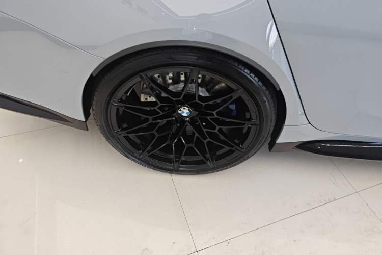 Used BMW M3 2023 M3 Sedan Thunder Edition Right Rear Wheel Hub