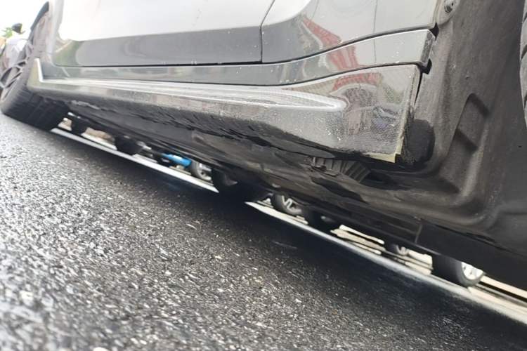 Used BMW M3 2023 M3 Sedan M xDrive Thunder Edition Right Side Sill