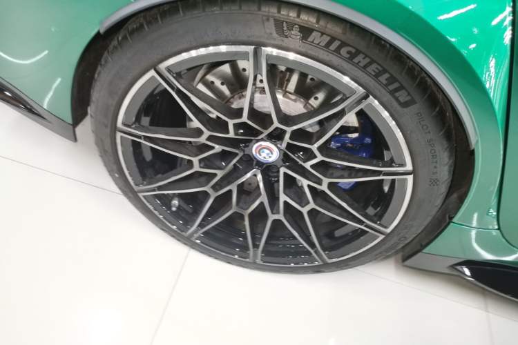Used BMW M3 2023 M3 Sedan Thunder Edition Right Rear Wheel Hub