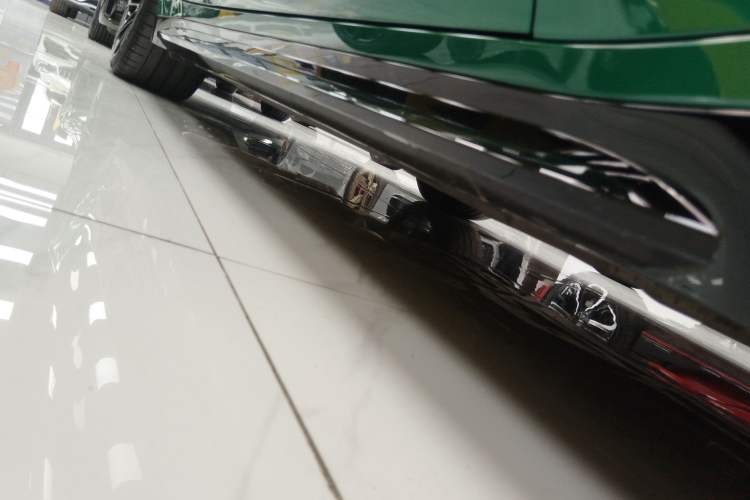 Used BMW M3 2024 M3 Sedan M xDrive Thunder Edition Right Side Sill
