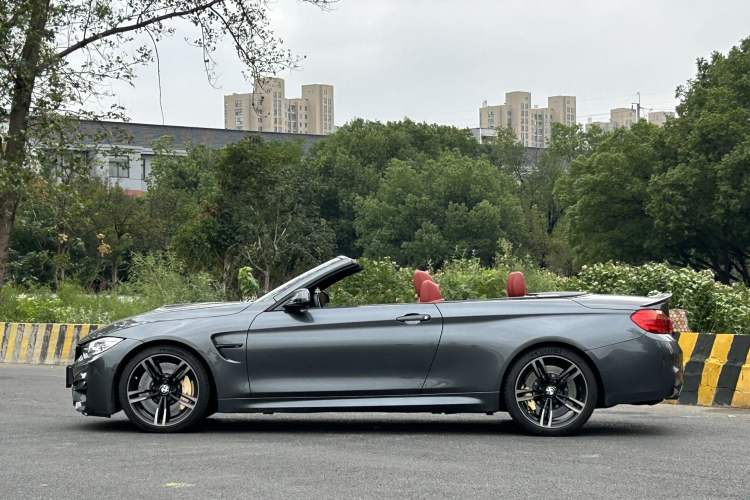 Used BMW M4 2014 M4 Convertible Coupé Exterior 6