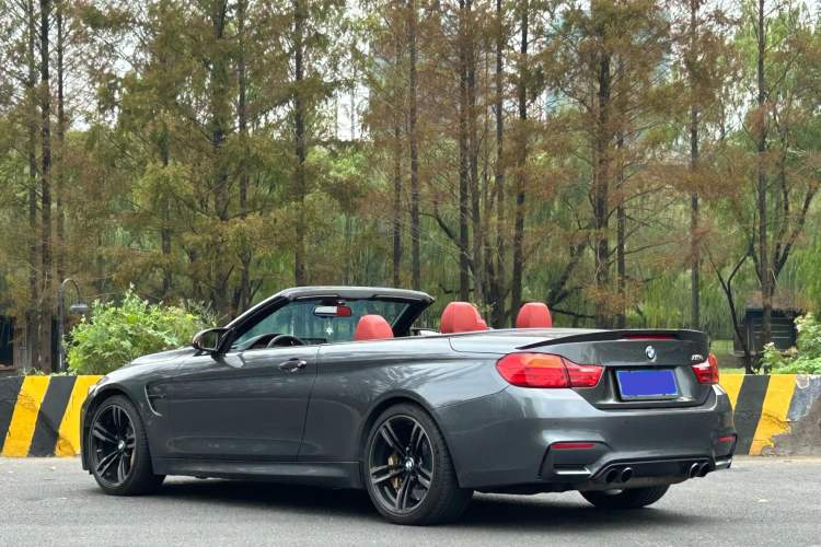Used BMW M4 2014 M4 Convertible Coupé Exterior 8