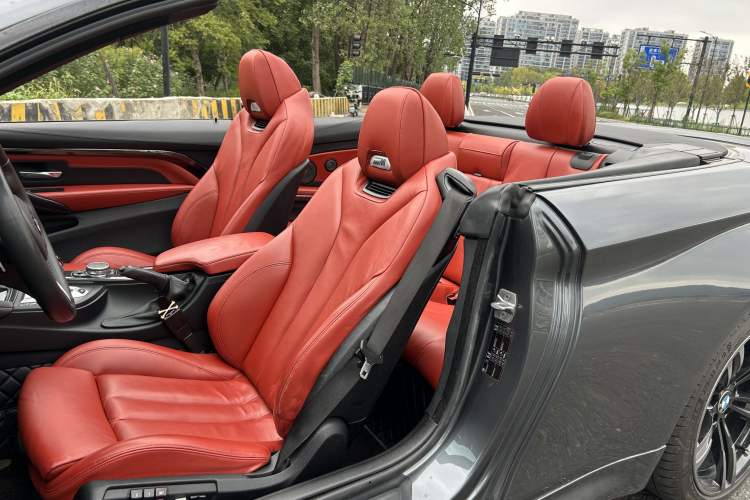Used BMW M4 2014 M4 Convertible Coupé Interior 5